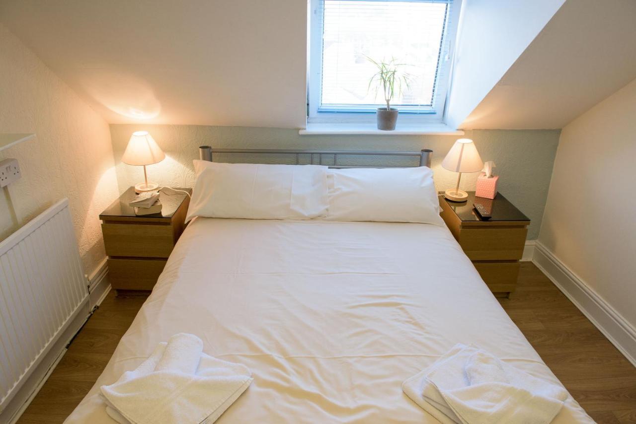 Leonardos Guest House Суонси Экстерьер фото